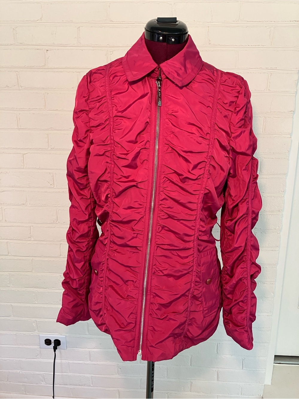 Betsey Johnson Ruched Raspberry Pink Zipper Jacket M
